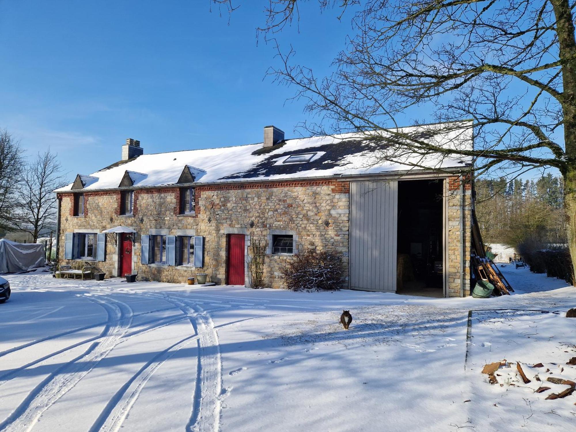 Habitat Bed & Breakfast Momignies Exterior foto