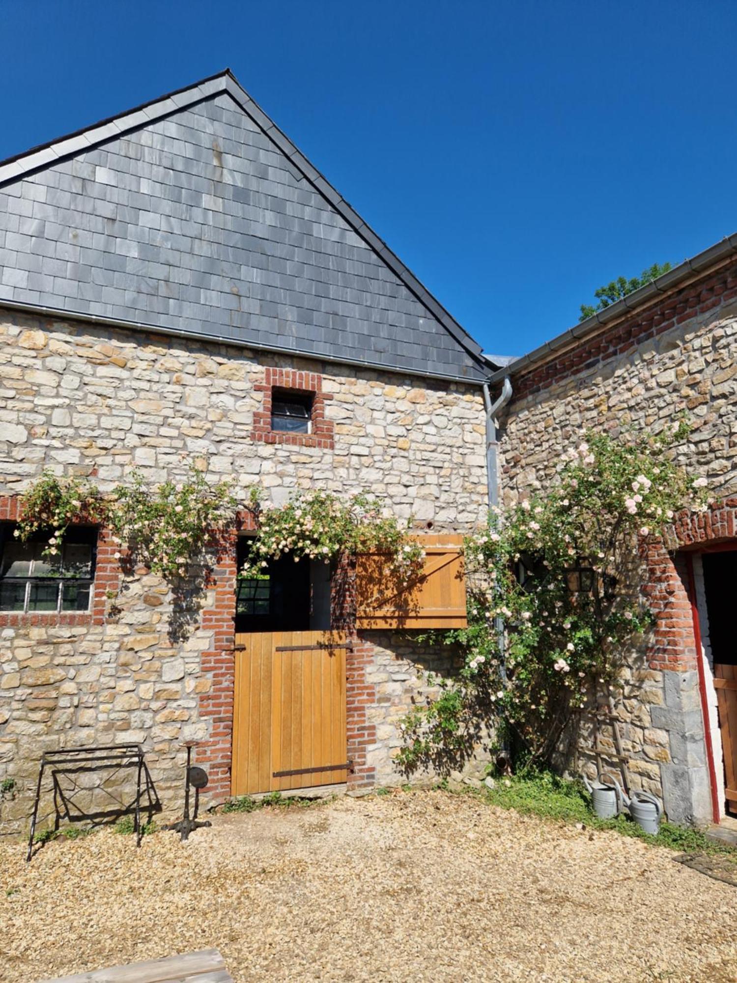 Habitat Bed & Breakfast Momignies Exterior foto